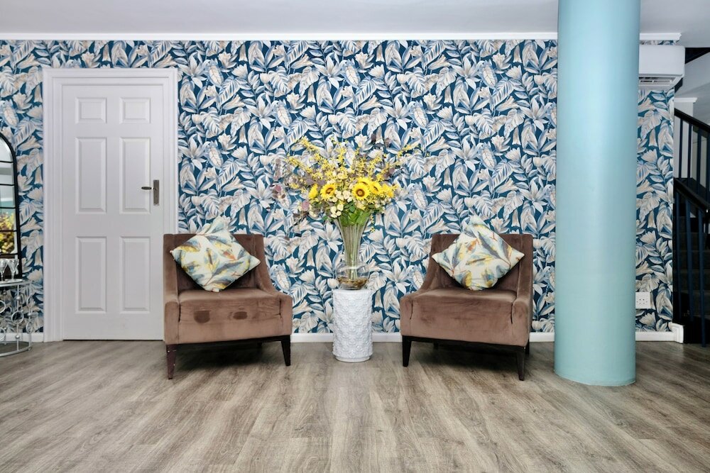 Фото Simon’s Town Quayside Hotel