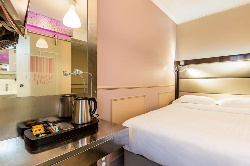 Фото Hôtel District République