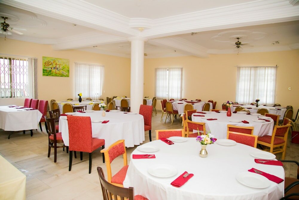 Фото Eden Vale Hotel