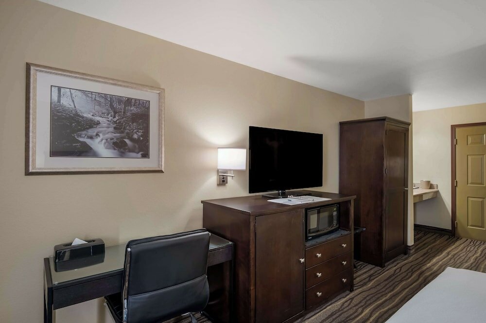 Фото Best Western Cottage Grove Inn