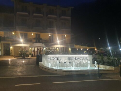 Внешний вид отеля Hotel Benacus Malcesine в Мальчезине, фото 3