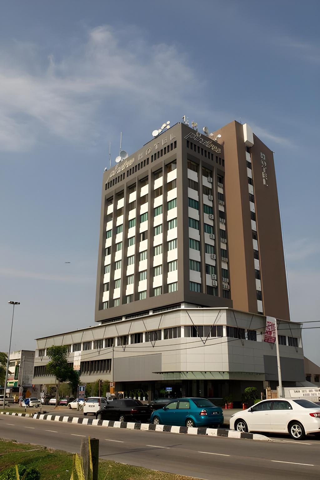 Фото отеля 1