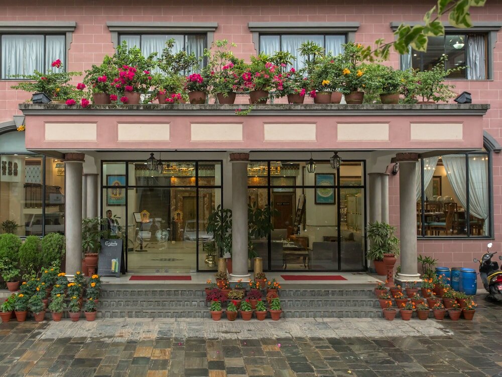 Фото отеля 2