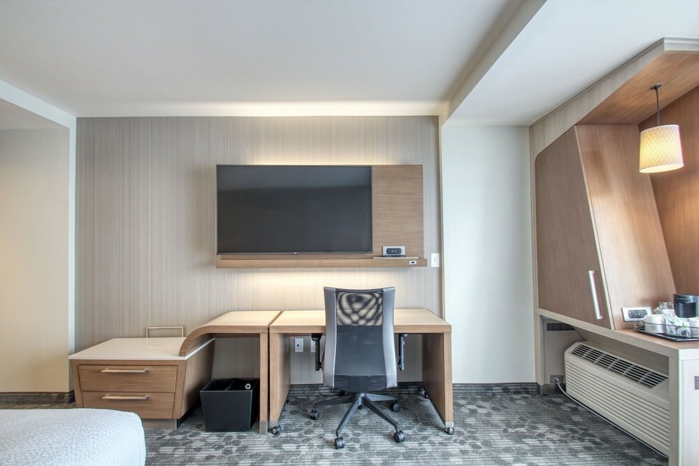 Фото Courtyard by Marriott Fargo
