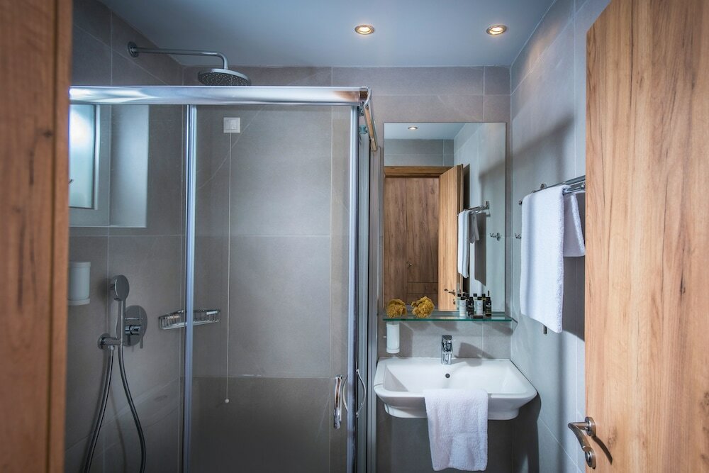 Фото Mistral Mare Hotel