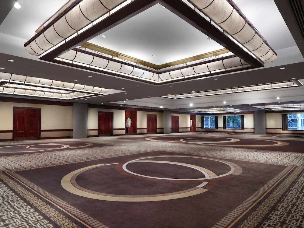 Фото Omni Los Angeles Hotel at California Plaza