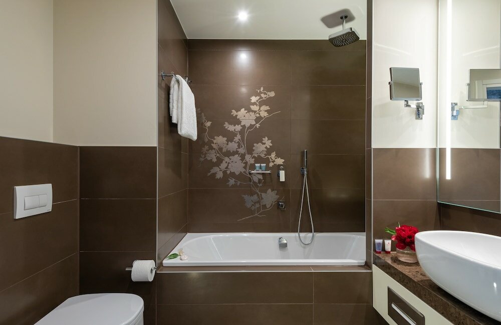 Фото Leonardo Royal Hotel Venice Mestre