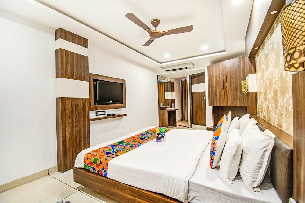 Фото FabHotel Rajnandani Residency