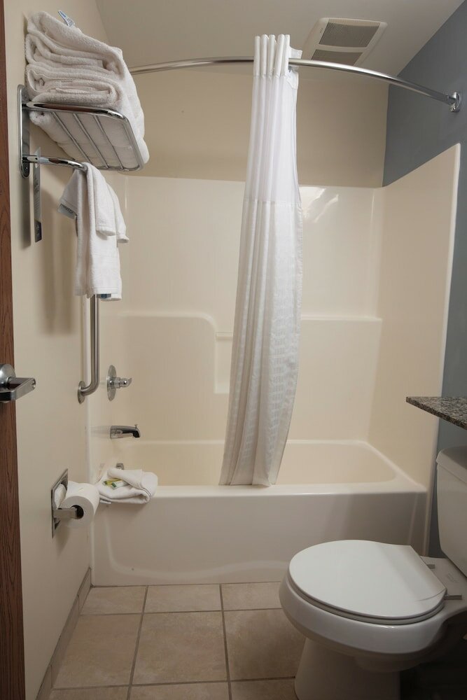 Фото Microtel Inn & Suites by Wyndham Waynesburg