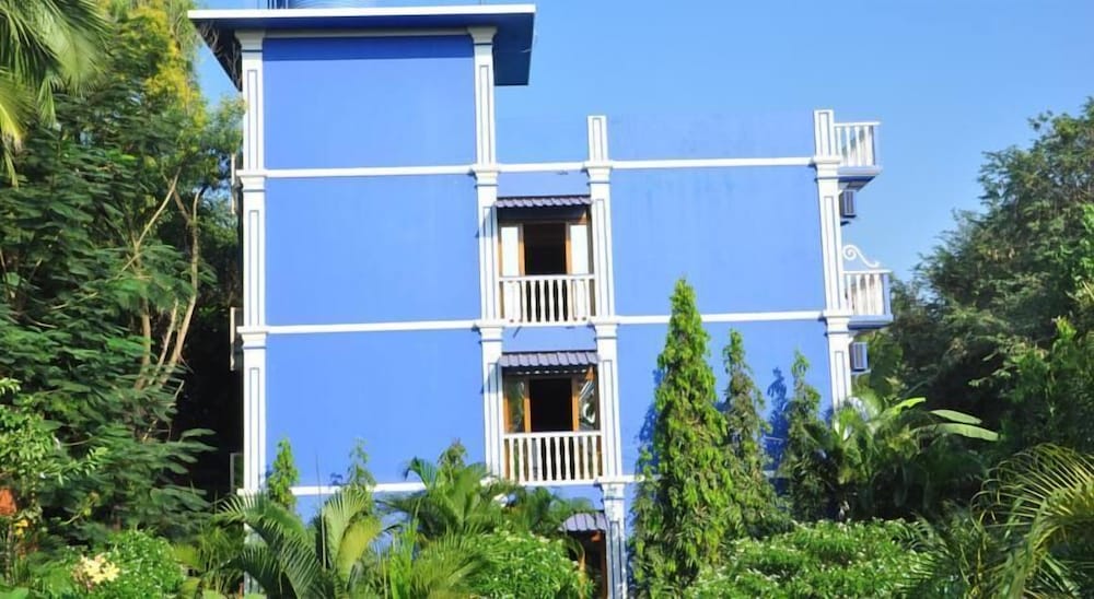 Фото Mayflower Beach Resort