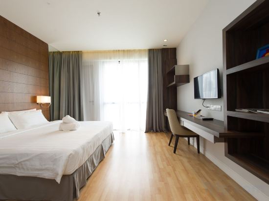 Фото D'Majestic Place by Widebed