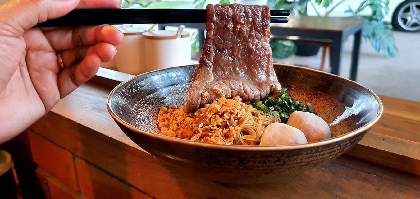 Фото Baan Ton Mai Apartment