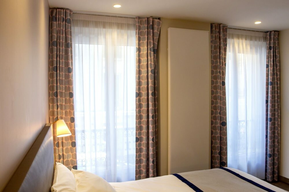 Фото Hôtel de Sévigné