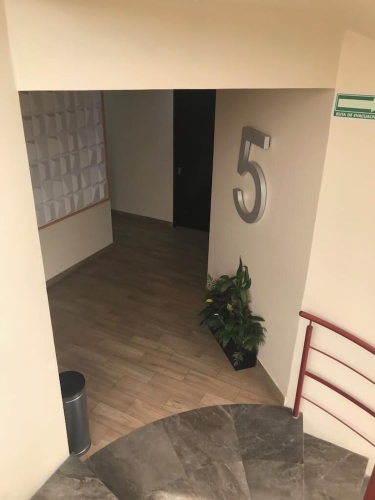 Фото Jard Inn Adults Only