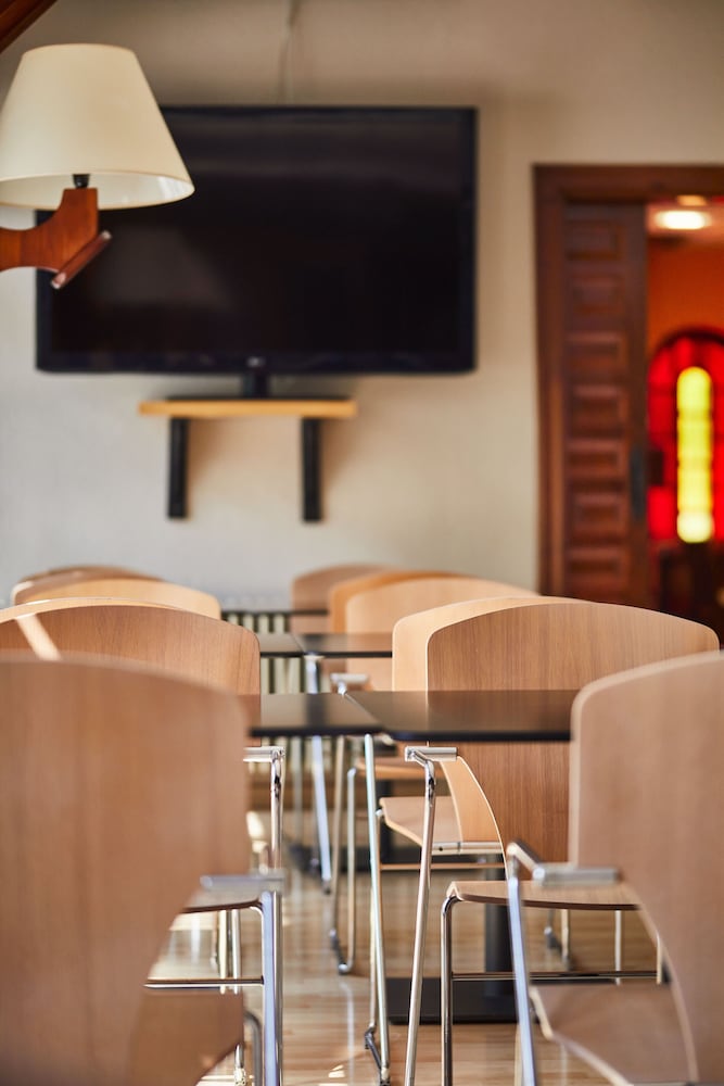 Фото Hotel Silken Ordesa