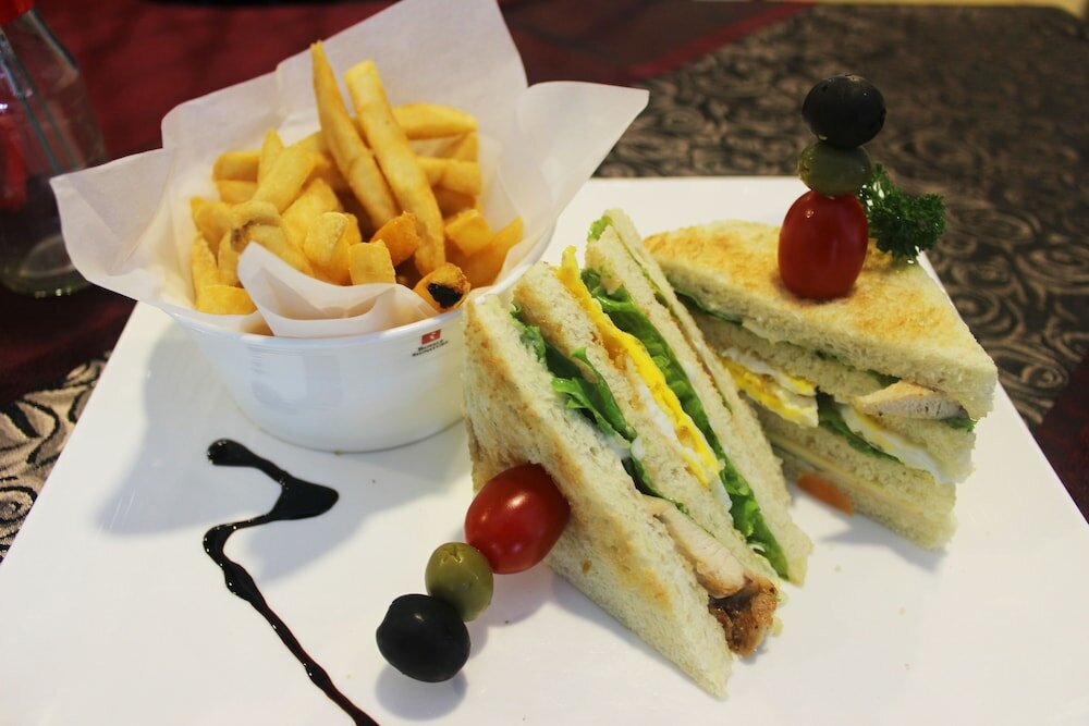 Фото Royale Signature Hotel