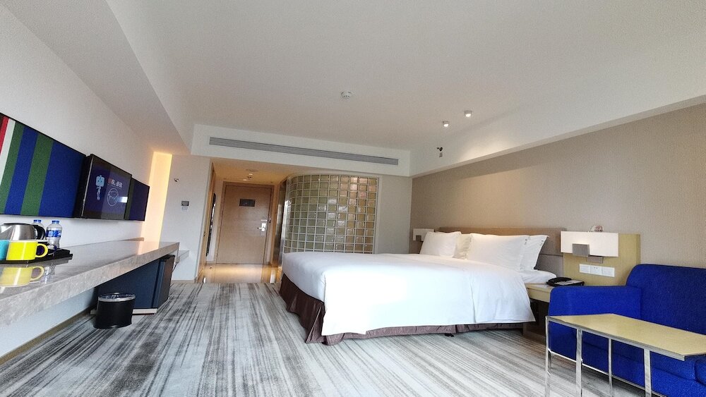 Фото Holiday Inn Express Shenyang Tawan
