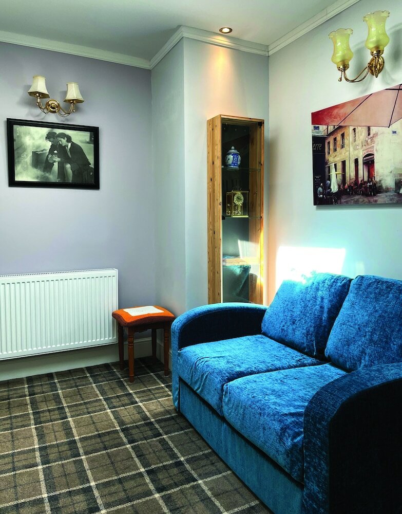 Фото Dukes Folly Hotel