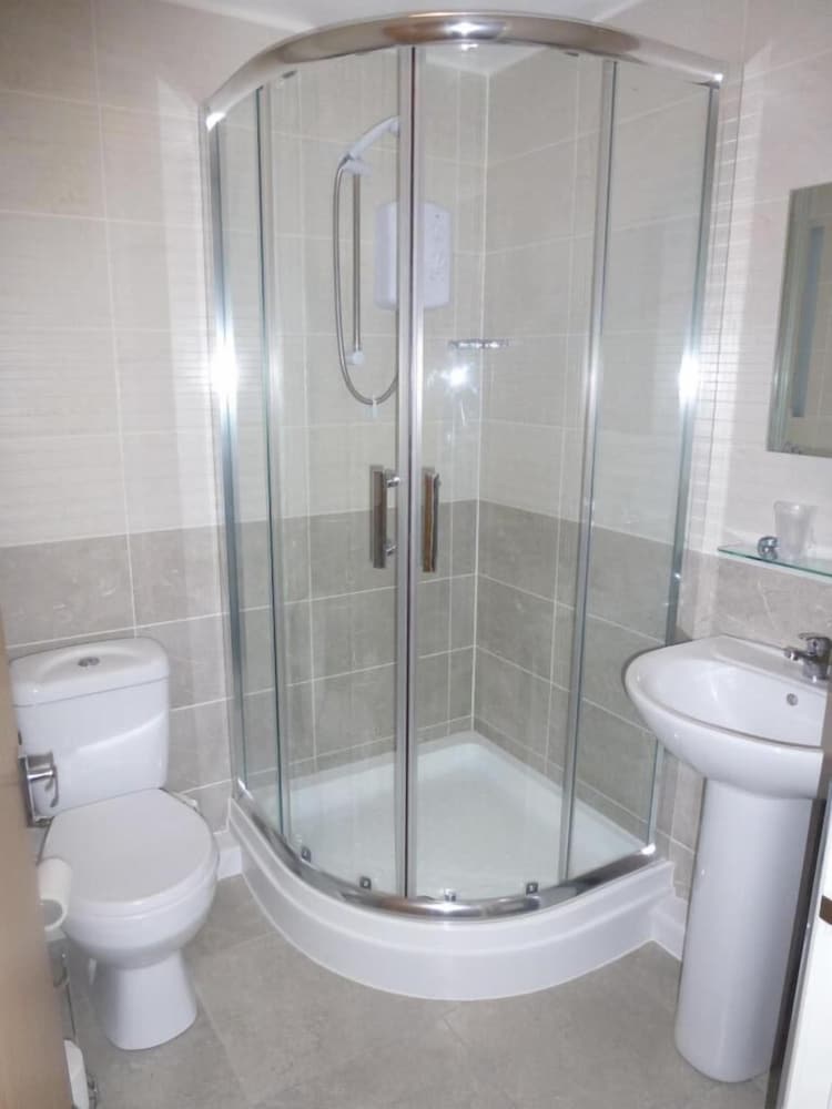 Фото Orrell Park Hotel