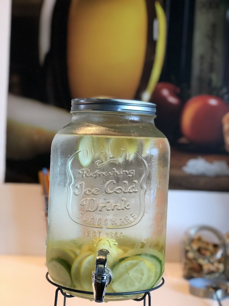 Фото 16 Lakes Hotel