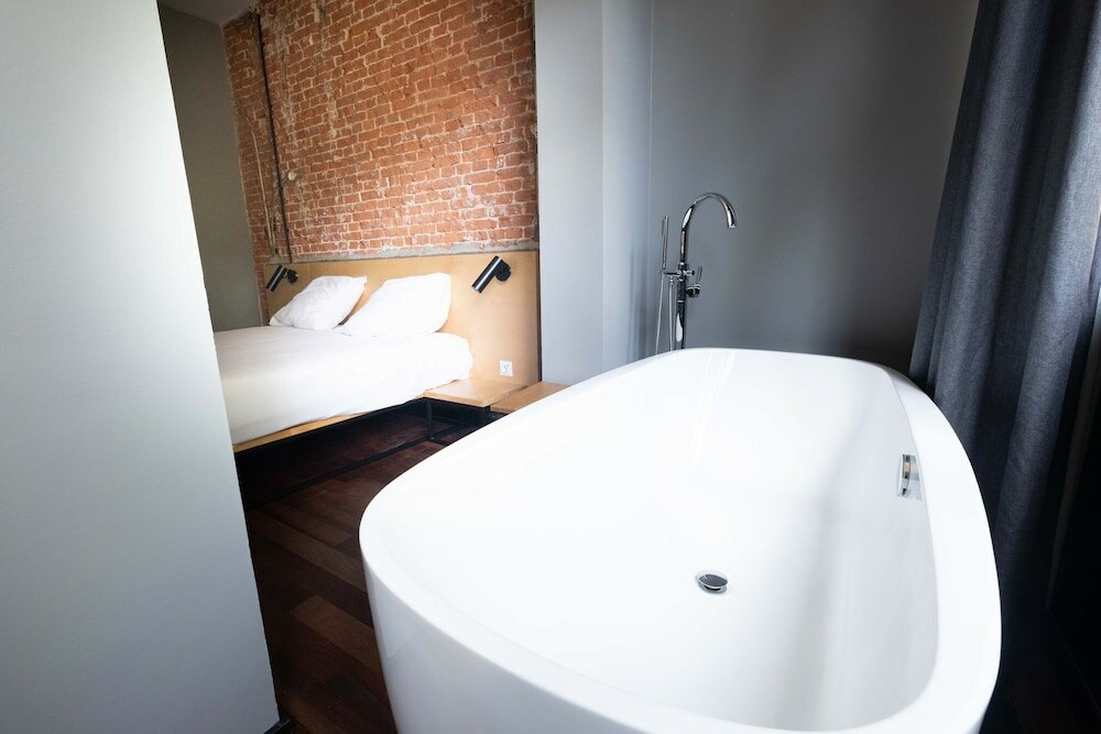 Фото The Arcade Hotel