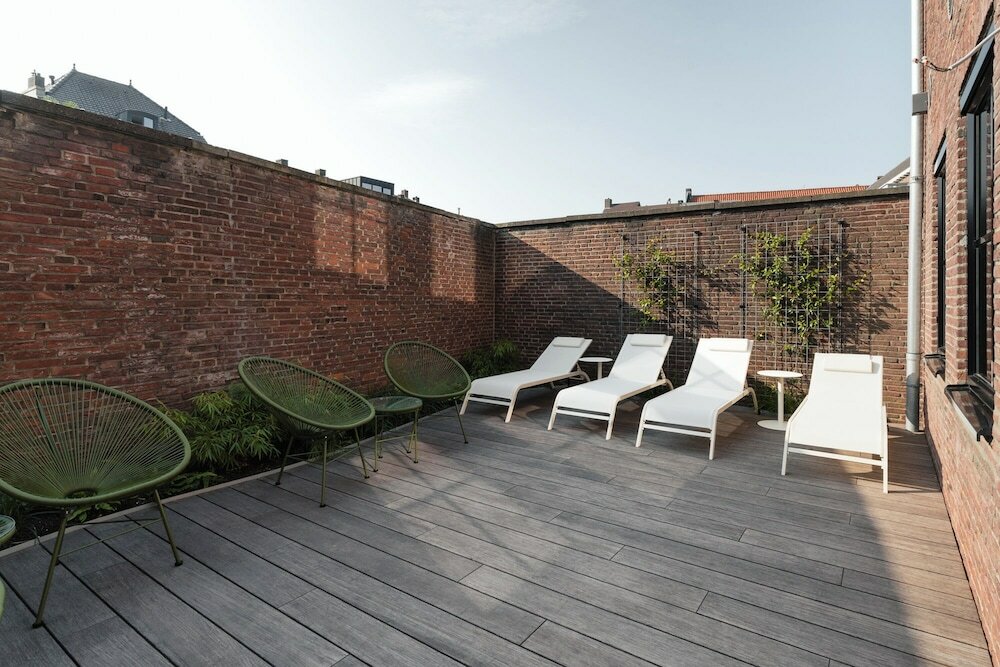 Фото Theaterhotel De Oranjerie