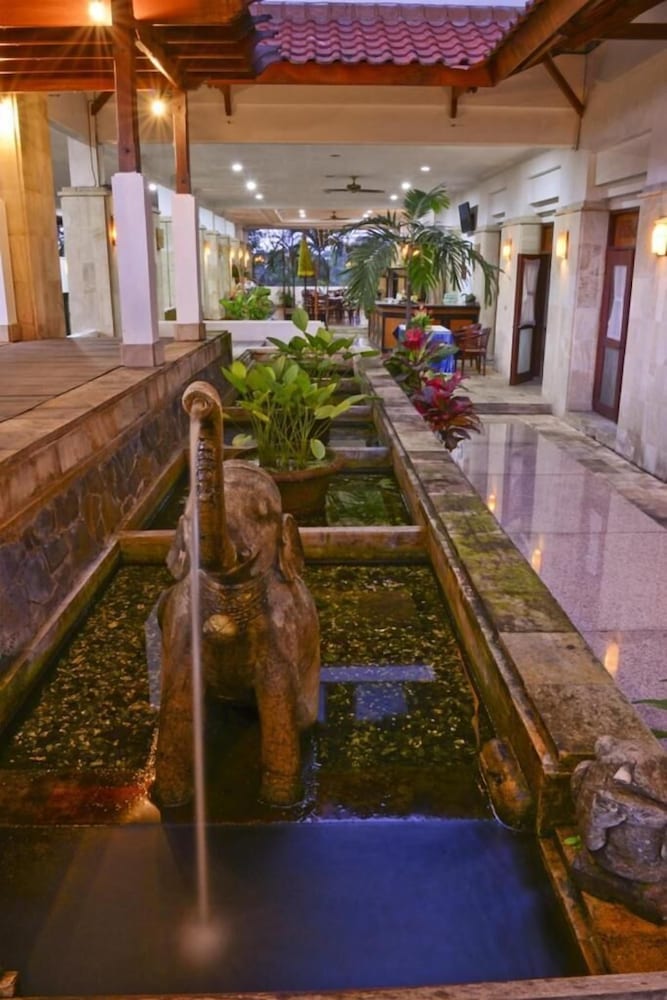 Фото Hotel Tidar Malang