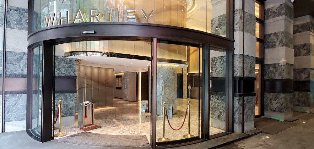 Фото Wharney Hotel