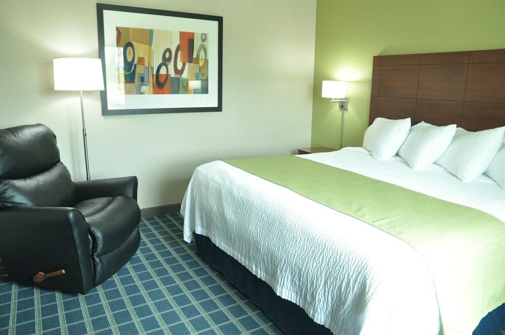 Фото Brookstone Lodge & Suites