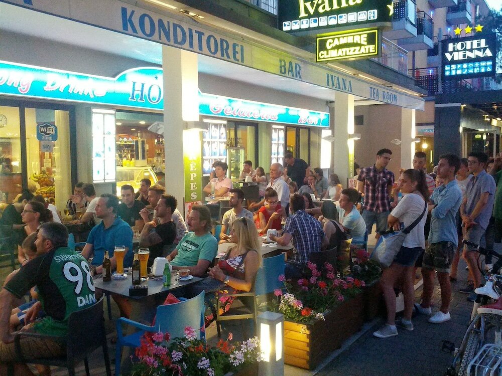 Фото Hotel Ivana