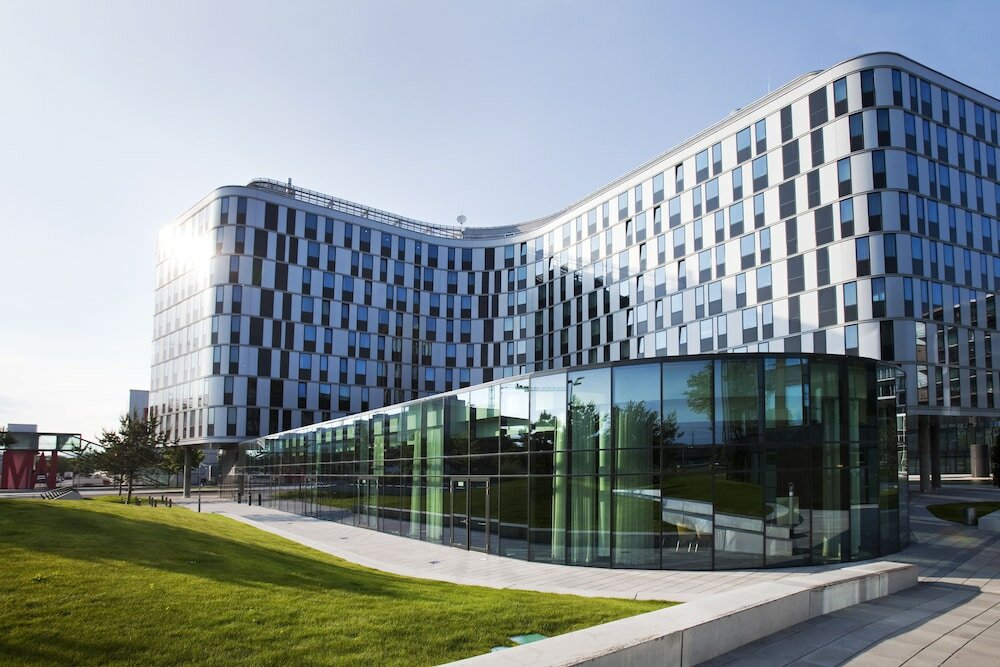 Фото Courtyard by Marriott Vienna Prater Messe