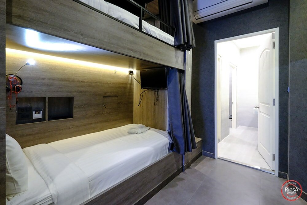 Фото The Printing House Poshtel Bangkok