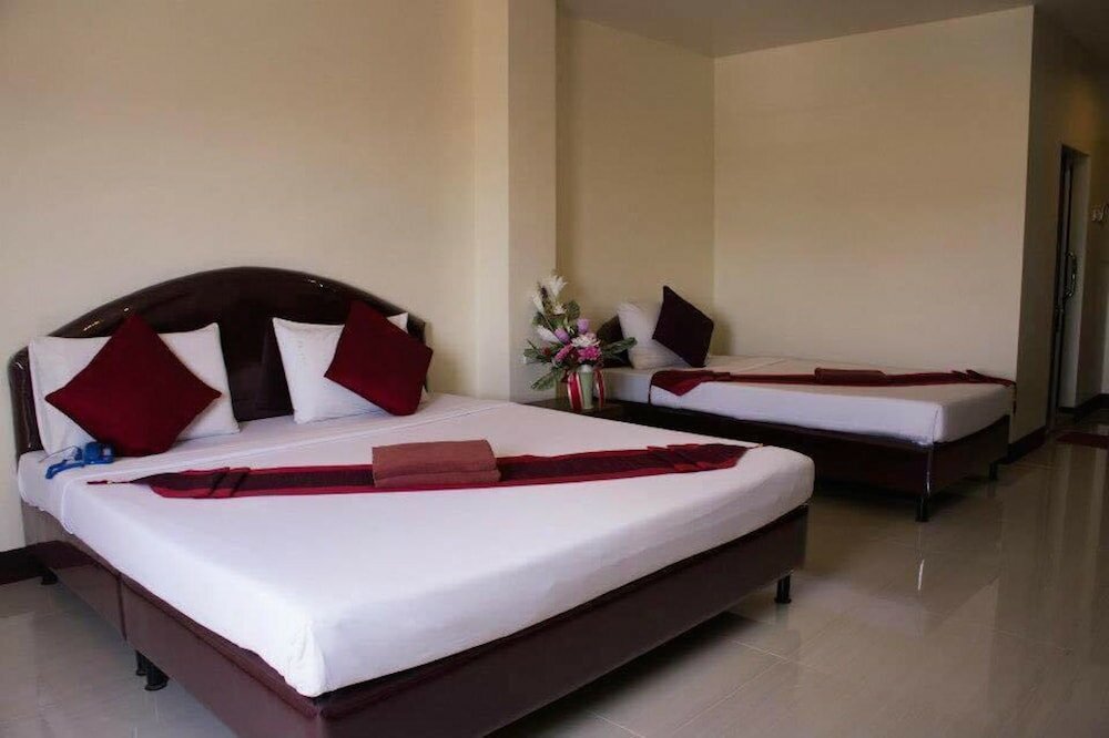 Фото Pearl Place Hotel