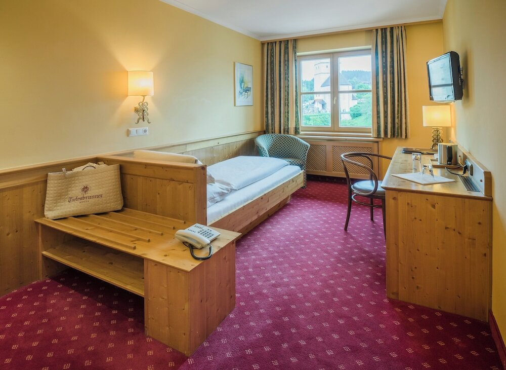 Фото Tiefenbrunner1810