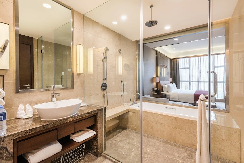 Фото Holiday Inn Xi'an Big Goose Pagoda