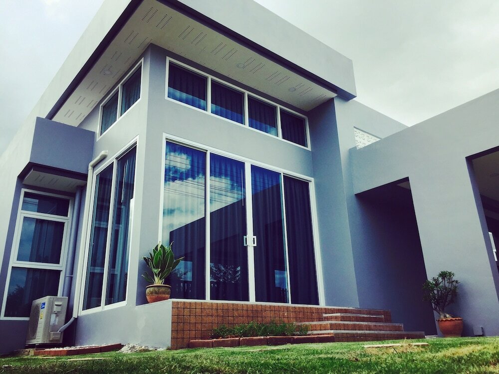 Фото Mondara Vacation Home