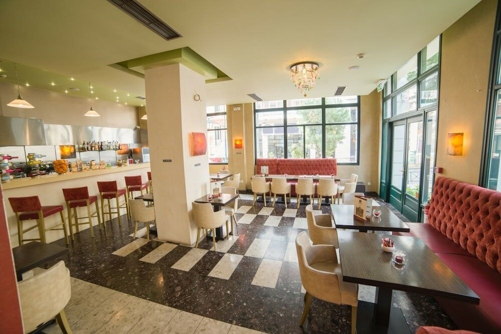 Фото Delphi Art Hotel