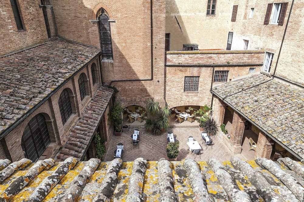 Фото Il Chiostro del Carmine