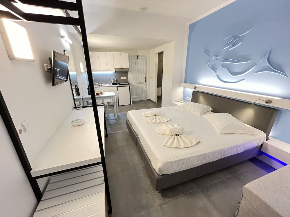 Фото Niriides Hotel