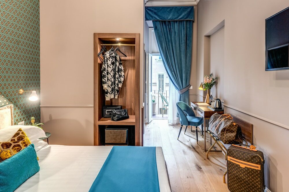 Фото Tree Charme Parliament Boutique Hotel