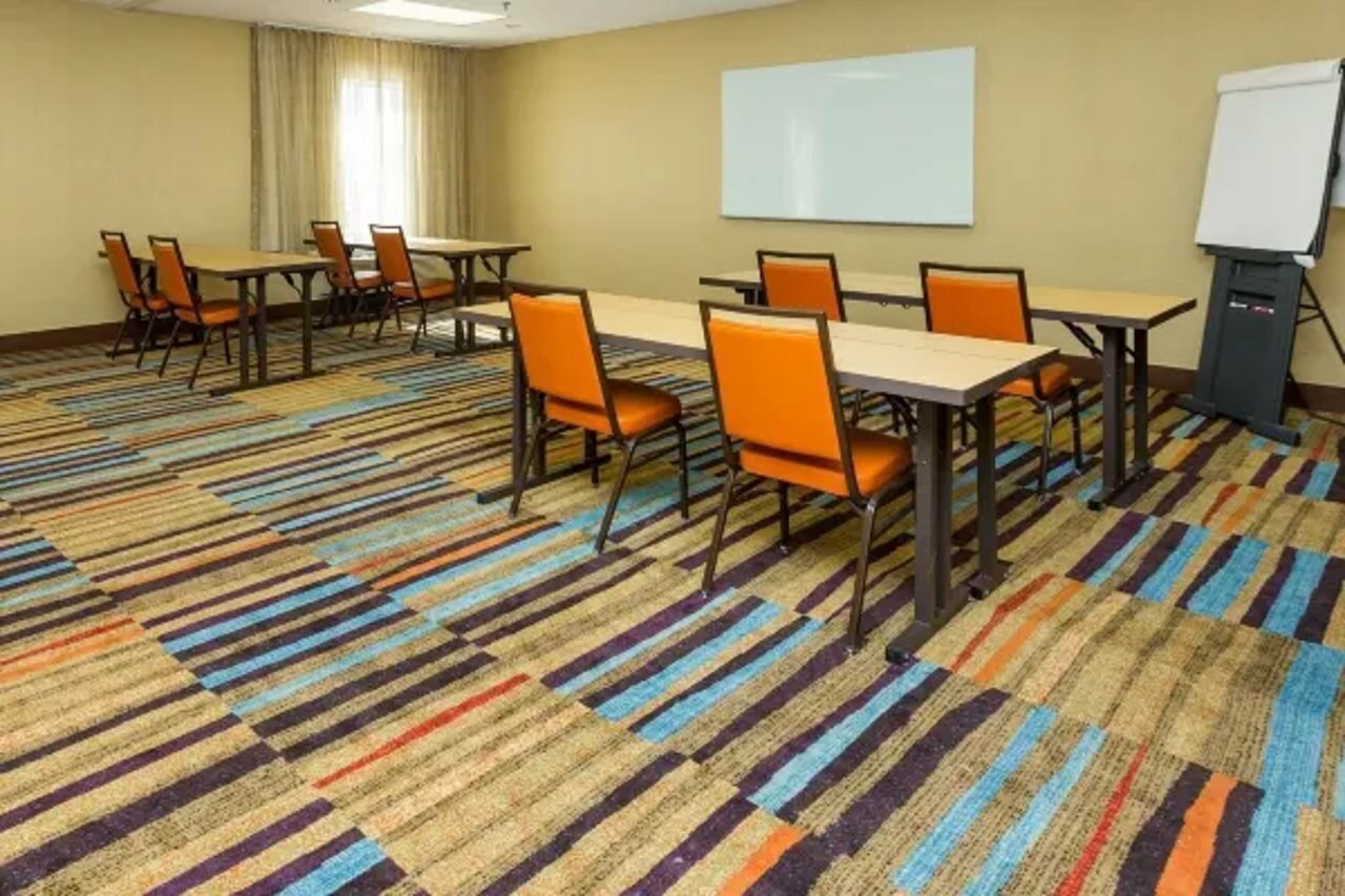 Фото Fairfield Inn and Suites by Marriott Des Moines West