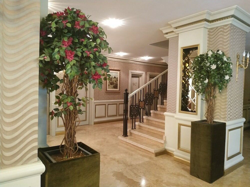 Фото Sapphire Inn Hotel