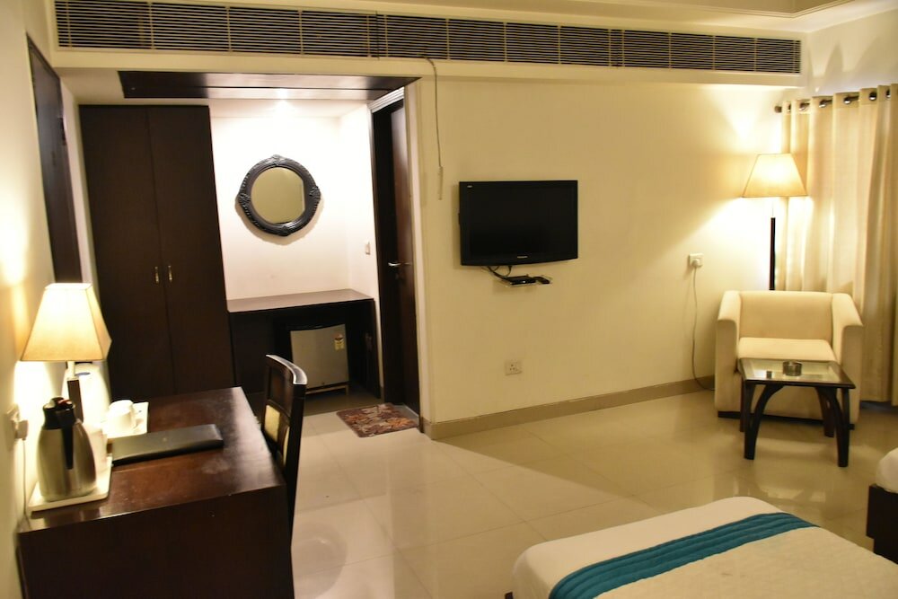 Фото Hotel Impress
