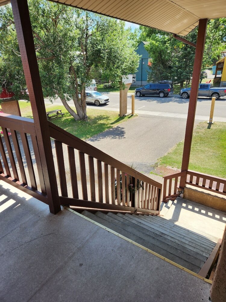 Фото Aspen Village Inn