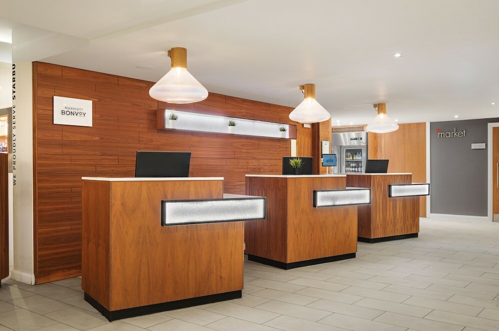 Фото Courtyard by Marriott Glasgow Airport