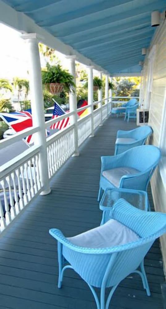 Фото Heron House Court - Adult Only