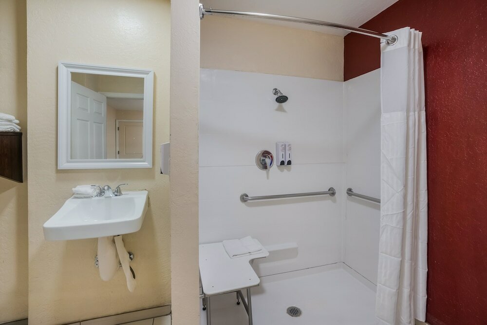 Фото Red Roof Inn Stockton