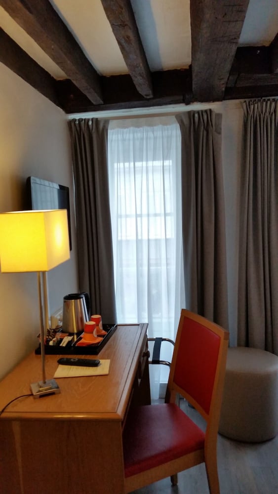 Фото Hotel Le Compostelle