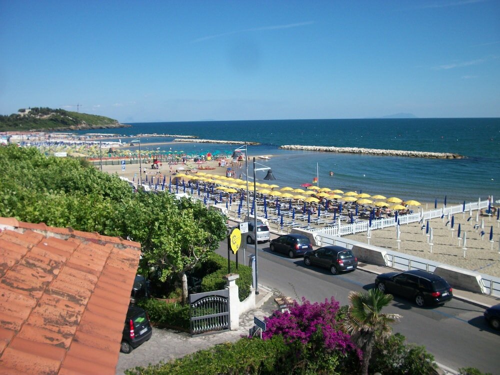 Фото Hotel Tirreno