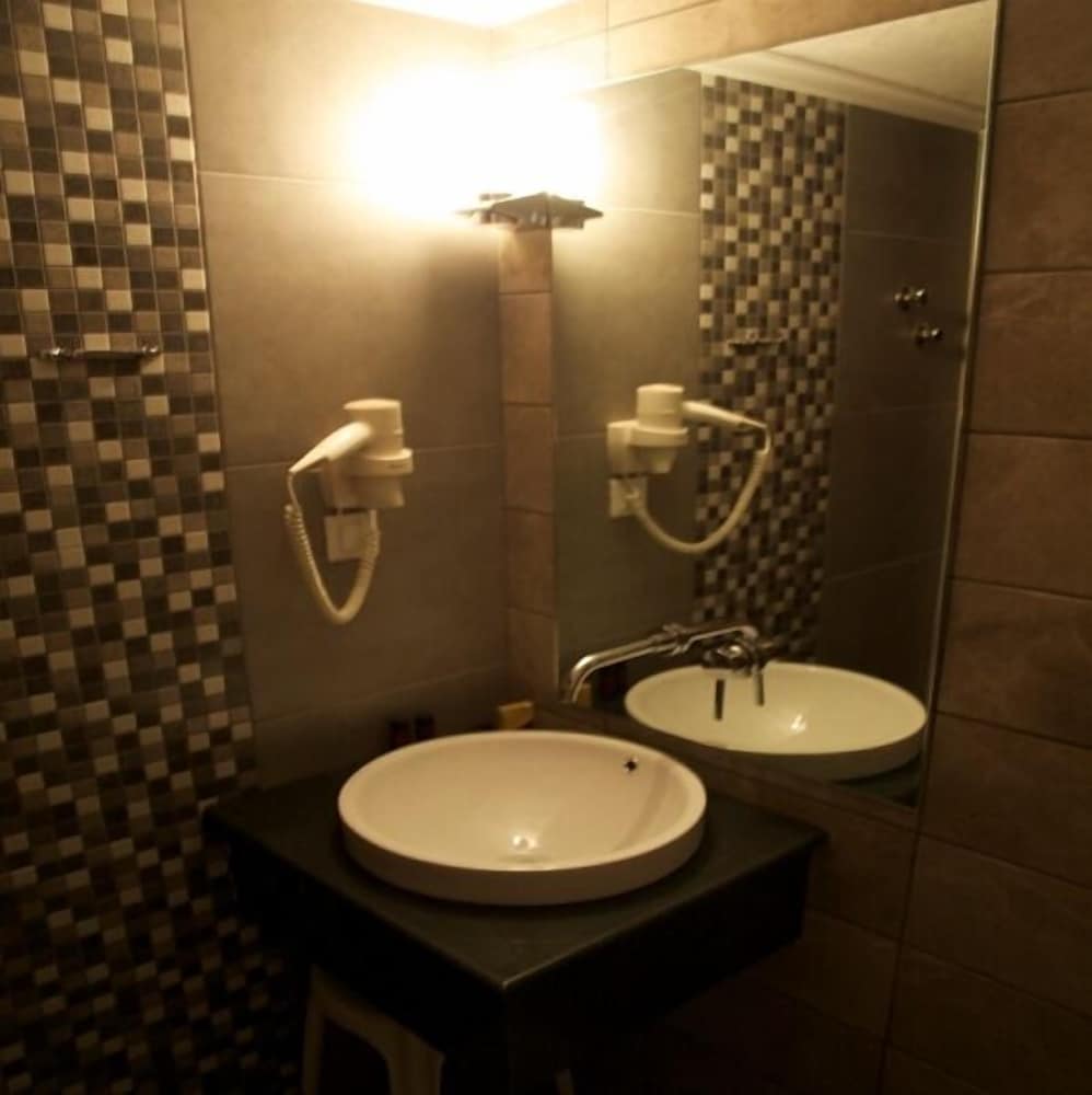 Фото Fanari Hotel